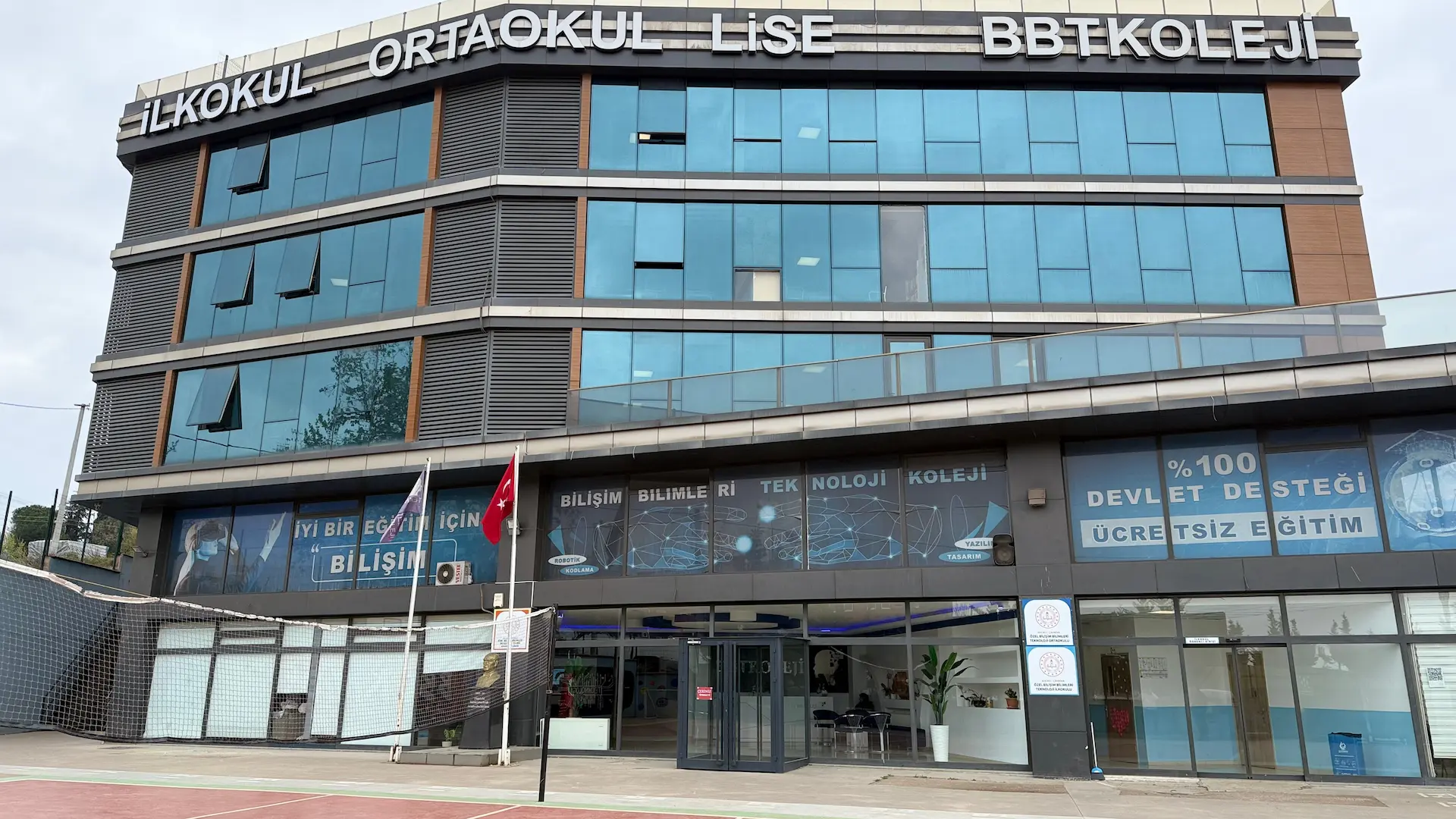 Okul Binası